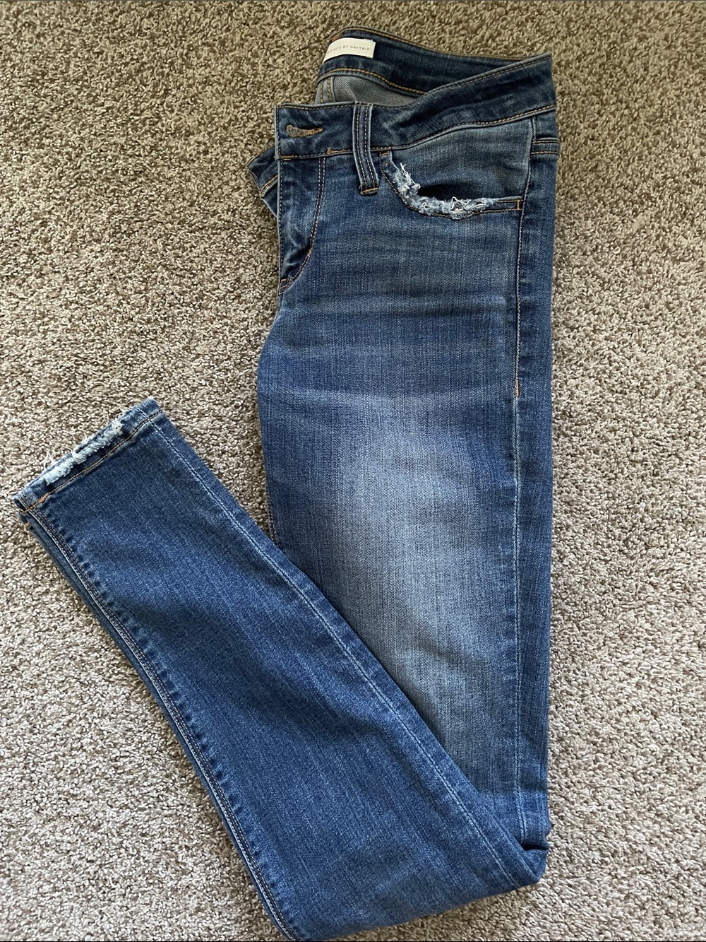 Low rise skinny jeans size 25R Refined by Daytrip